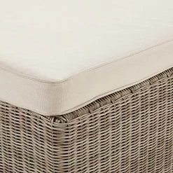 Maisons Du Monde Bains De Soleil Et Chaises Longues Bain De Soleil En Résine Tressée Beige Et Coussin écru -Fauteuils de jardin Soldes Boutique bain de soleil en resine tressee beige et coussin ecru 1000 2 12 164545 3