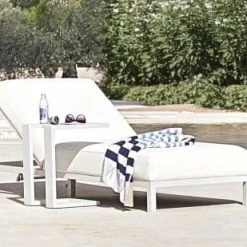 Maisons Du Monde Bains De Soleil Et Chaises Longues Bain De Soleil En Textile Enduit Blanc Avec Tablette En Aluminium -Fauteuils de jardin Soldes Boutique bain de soleil en textile enduit blanc avec tablette en aluminium 1000 7 3 198074 6