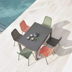 Maisons Du Monde Chaises De Jardin Chaise De Jardin En Résine Vert Kaki Et Métal Noir -Fauteuils de jardin Soldes Boutique chaise de jardin en resine vert kaki et metal noir 1000 15 9 208945 7