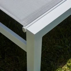 Kerama Bains De Soleil Et Chaises Longues Ensemble De Chaises Longues Droites Et Table Basse De Jardin Blanc -Fauteuils de jardin Soldes Boutique ensemble de chaises longues droites et table basse de jardin blanc 4