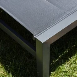 Kerama Bains De Soleil Et Chaises Longues Ensemble De Chaises Longues Droites Et Table Basse Gris Anthracite -Fauteuils de jardin Soldes Boutique ensemble de chaises longues droites et table basse gris anthracite 4