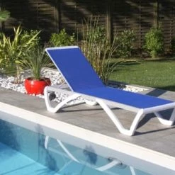 Dcb Garden Bains De Soleil Et Chaises Longues Lot De 2 Bains De Soleil En PVC Blanc Et Toile Plastifiée Bleue -Fauteuils de jardin Soldes Boutique lot de 2 bains de soleil en pvc blanc et toile plastifiee bleue 1