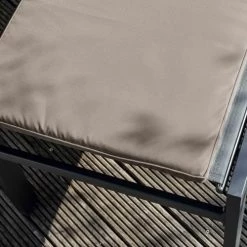 Oviala Matelas Pour Bain De Soleil Lot De 2 Coussins Bain De Soleil Polyester Taupe 186x53x5 Cm -Fauteuils de jardin Soldes Boutique lot de 2 coussins bain de soleil polyester taupe 186x53x5 cm 4